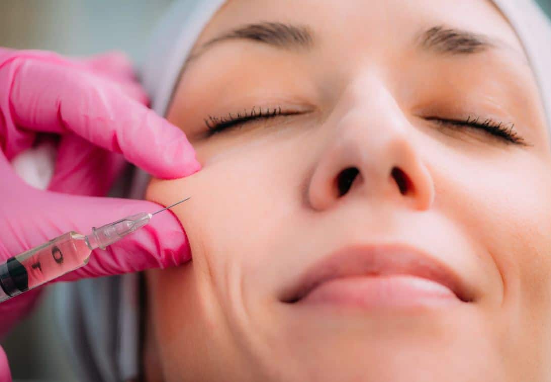 You are currently viewing Dermal Fillers: What You Need to Know Before Getting Them
